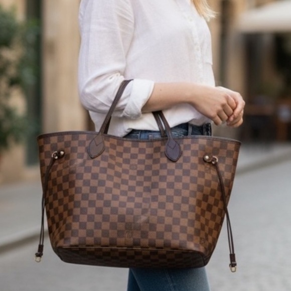 LOUIS VUITTON GM DAMIER EBENE BAG - Picture 12 of 16